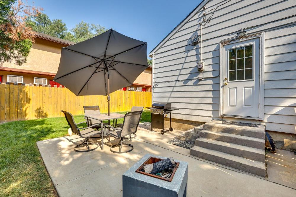 Walkable Townhome in Meridian with Private Yard!